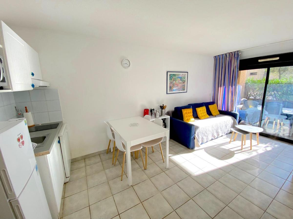 Appartement Avec Piscine A 5Min De La Plage Sanary-sur-Mer Buitenkant foto