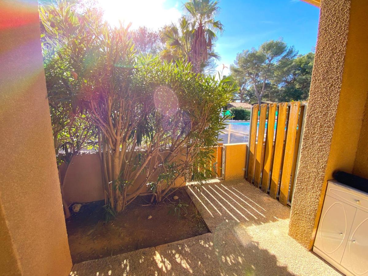 Appartement Avec Piscine A 5Min De La Plage Sanary-sur-Mer Buitenkant foto